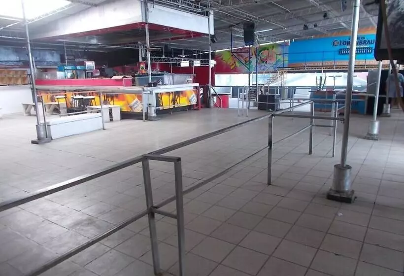 هتل Marina Del Bay