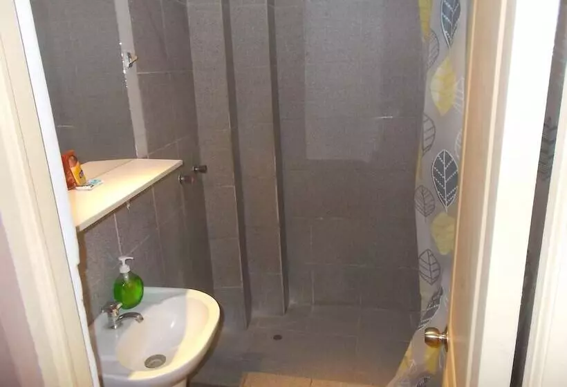 هتل Marina Del Bay