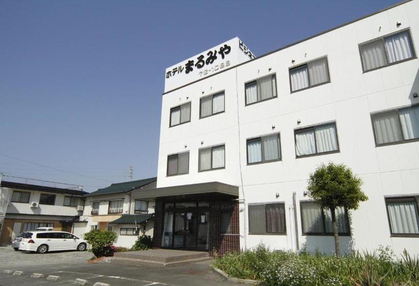 בית מלון כפרי Marumiya