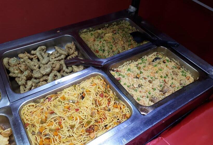 Отель Oasis Gran