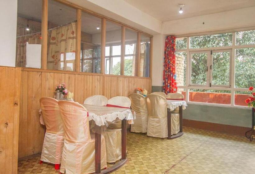 בית מלון כפרי Oyo 46601 Kanchanjangha