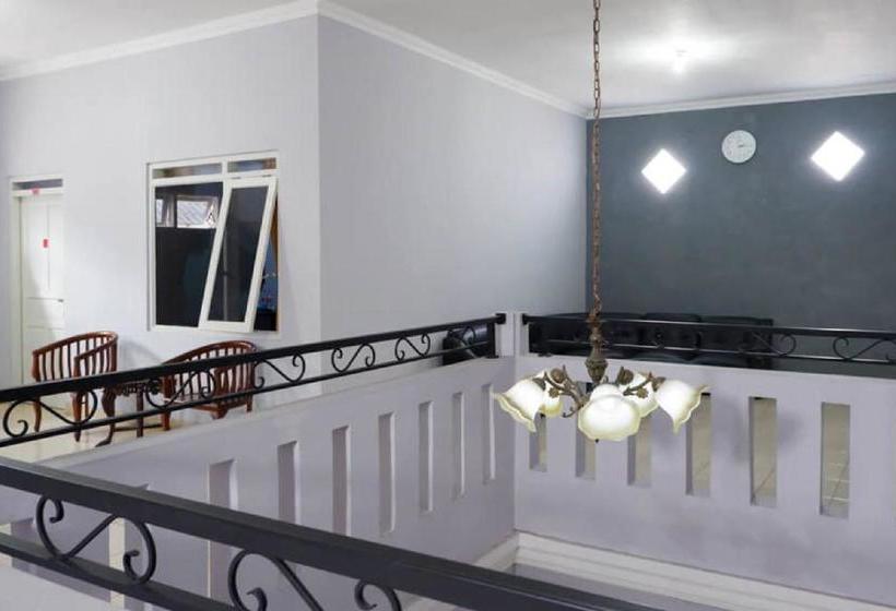 فندق Wisma Almaidah Jogjakarta Redpartner