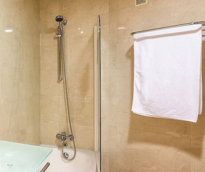 هتل El Exe Almería Centro