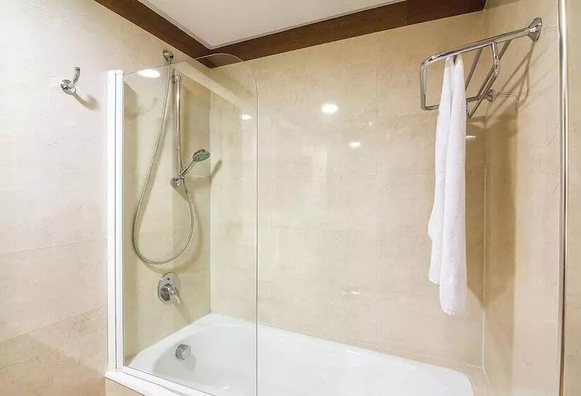 فندق El Exe Almería Centro