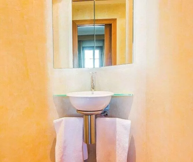 فندق El Exe Almería Centro