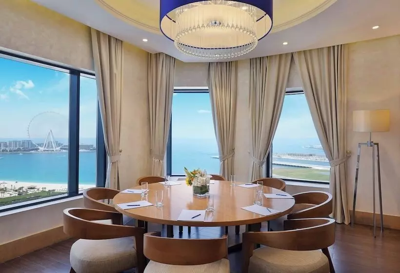 هتل Al Habtoor Grand Resort, Autograph Collection