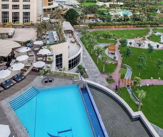 هتل Al Habtoor Grand Resort, Autograph Collection