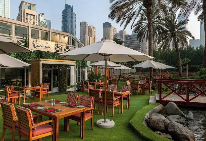 هتل Al Habtoor Grand Resort, Autograph Collection