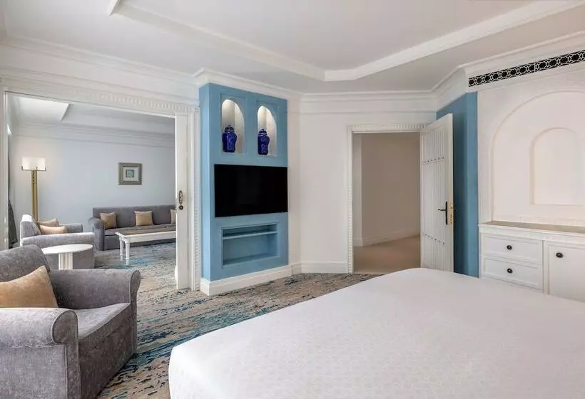 هتل Al Habtoor Grand Resort, Autograph Collection