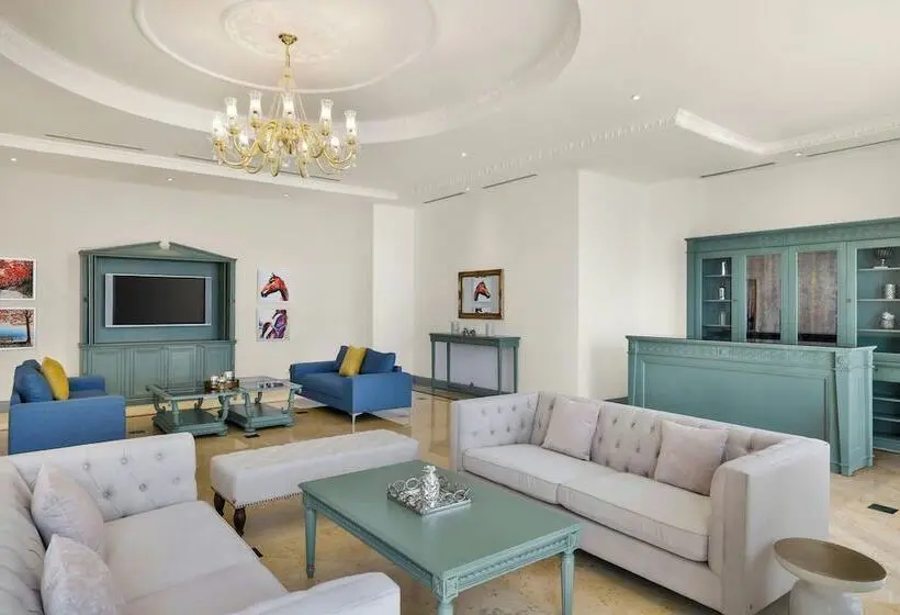 هتل Al Habtoor Grand Resort, Autograph Collection