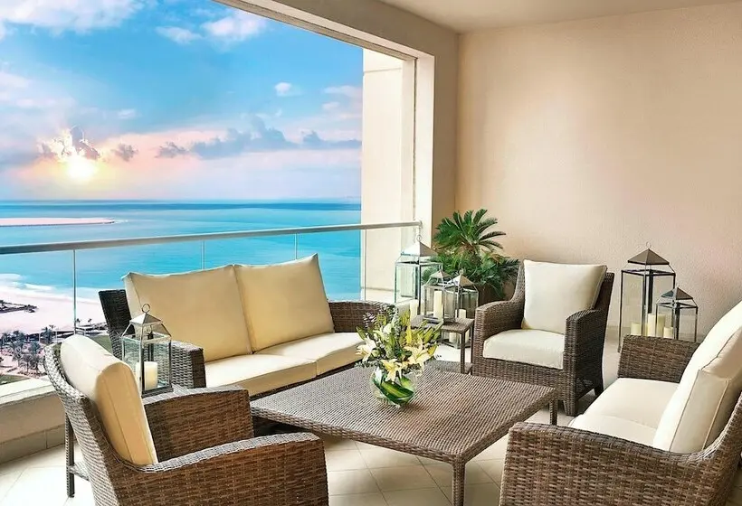 هتل Al Habtoor Grand Resort, Autograph Collection