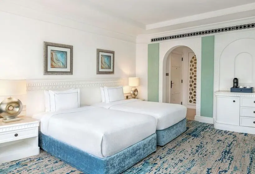 هتل Al Habtoor Grand Resort, Autograph Collection