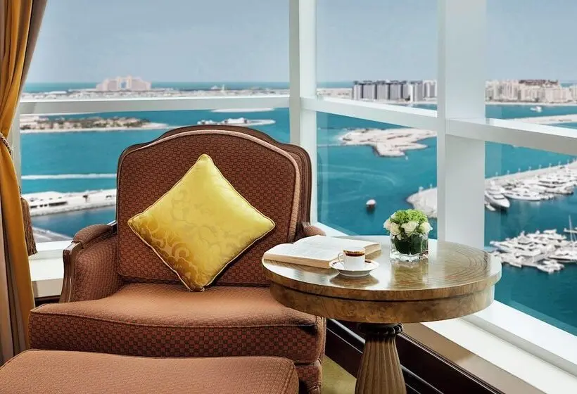 هتل Al Habtoor Grand Resort, Autograph Collection