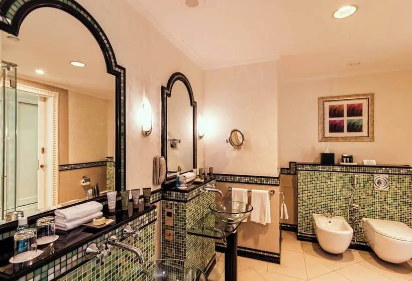 هتل Al Habtoor Grand Resort, Autograph Collection