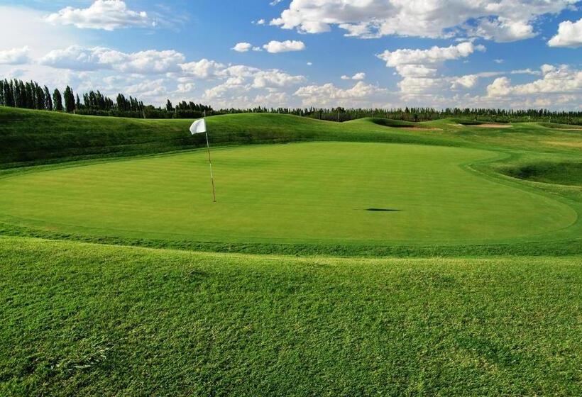 Hotel Algodon Wine Estates & Champions Club