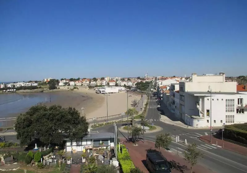 هتل Belle Vue Royan