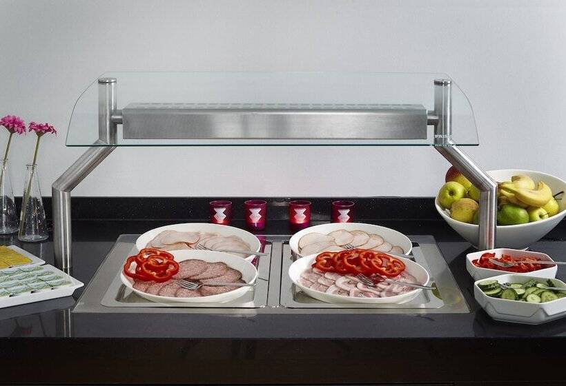 Отель Cabinn Vejle