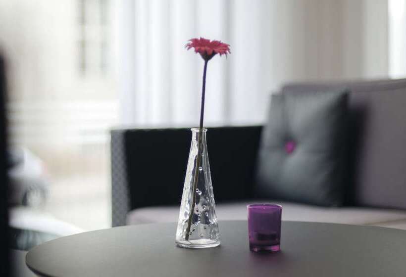 Отель Cabinn Vejle