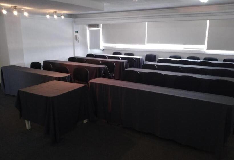 هتل Campestre Inn