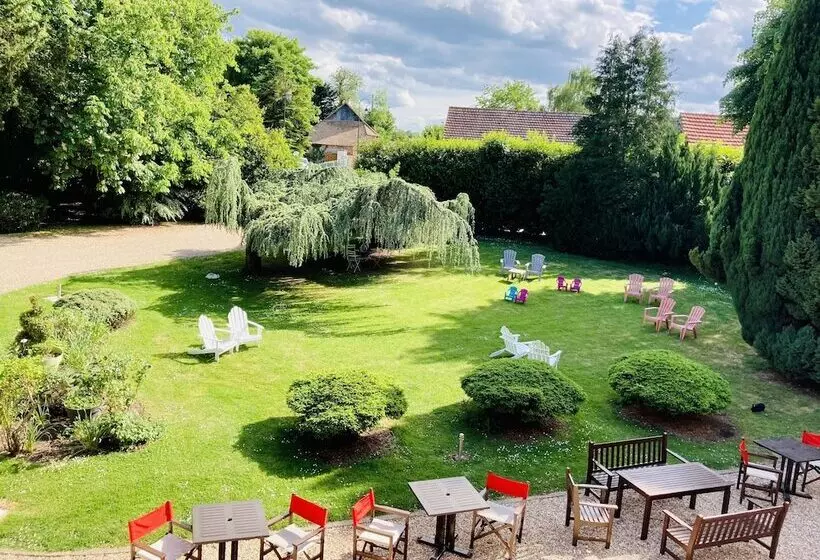 Отель Château Corneille