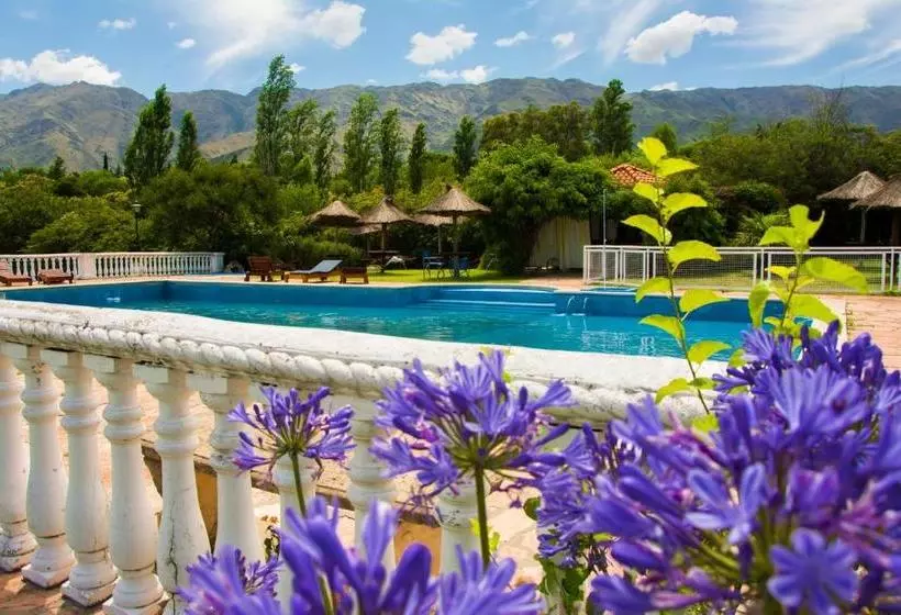 Hotel El Cortijo Apart