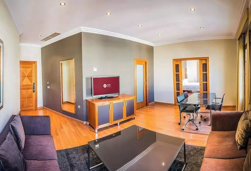 فندق El Exe Almería Centro