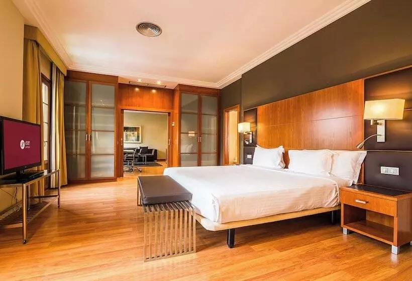 فندق El Exe Almería Centro