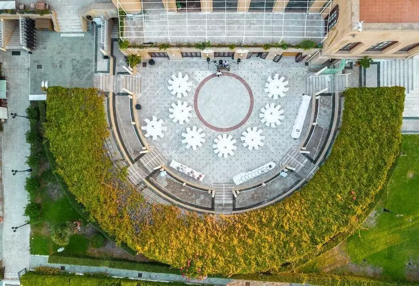 בית מלון כפרי Grande Albergo Delle Rose