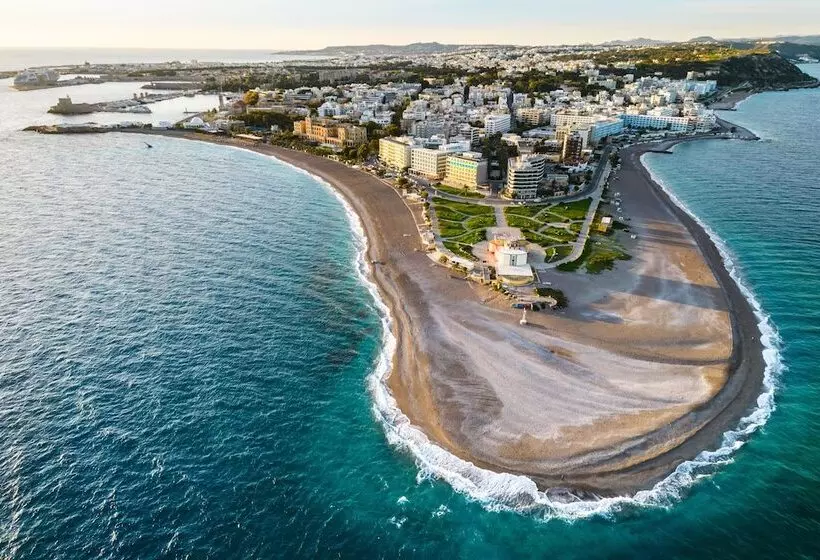 בית מלון כפרי Grande Albergo Delle Rose