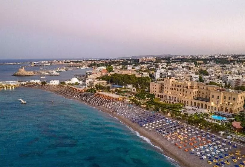 בית מלון כפרי Grande Albergo Delle Rose