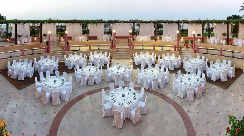 בית מלון כפרי Grande Albergo Delle Rose