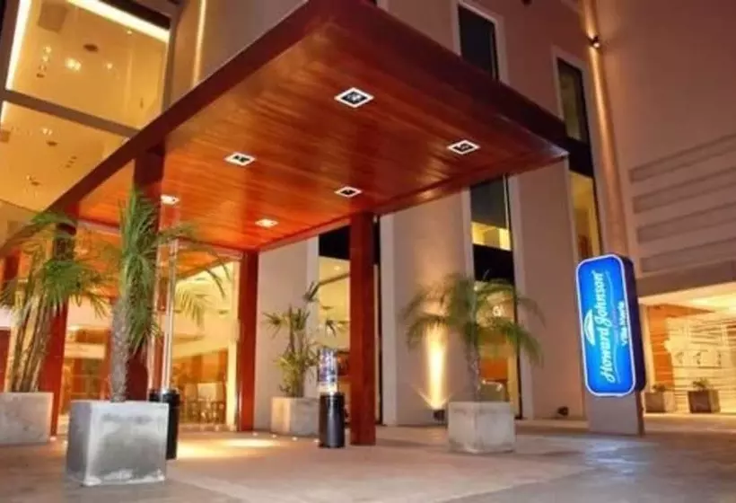 Howard Johnson Villa María Hotel Y Casino