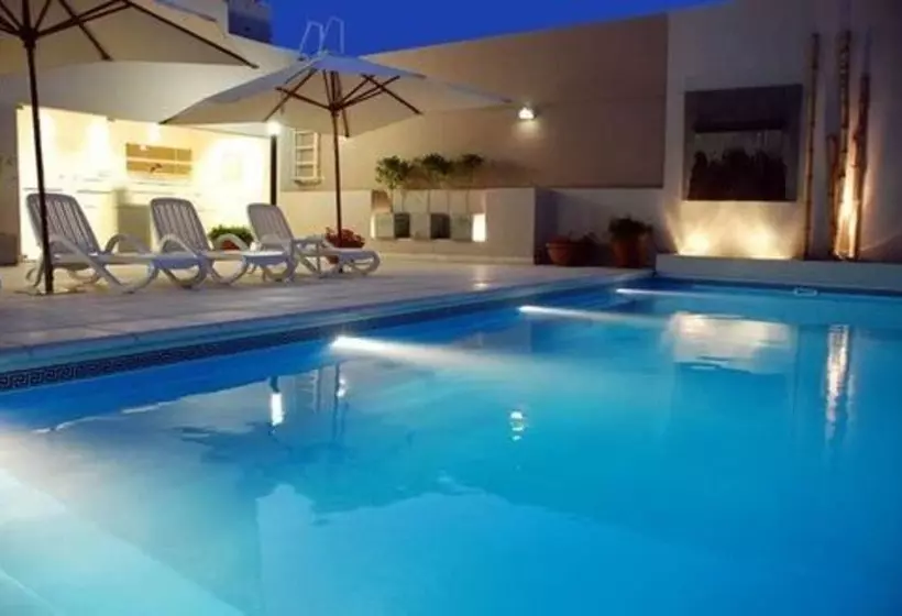 Howard Johnson Villa María Hotel Y Casino