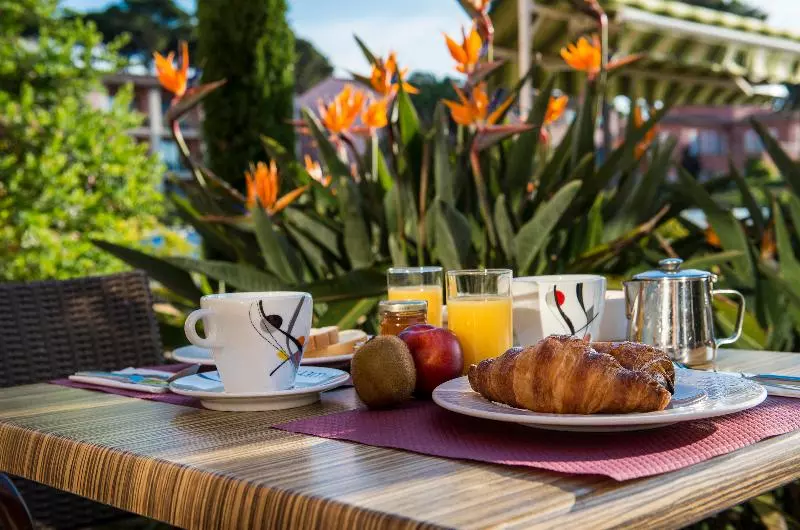Отель Les Jardins De Saintemaxime
