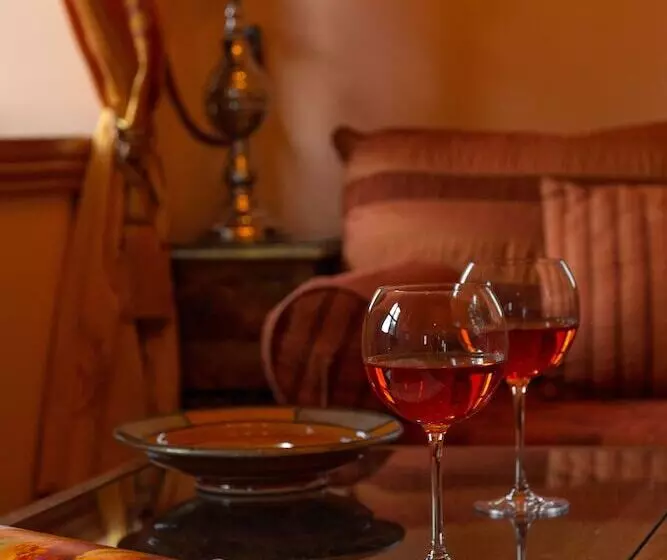 ホテル Nikos Takis Fashion Boutique