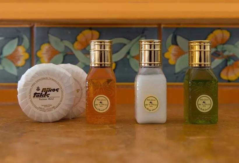 ホテル Nikos Takis Fashion Boutique