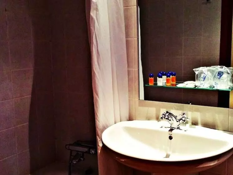 호텔 Portal Del Caroig