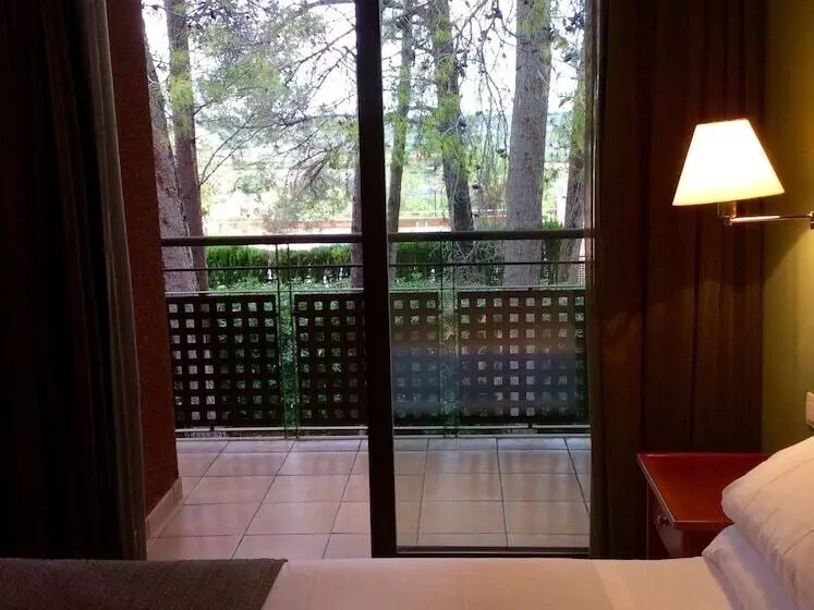 호텔 Portal Del Caroig