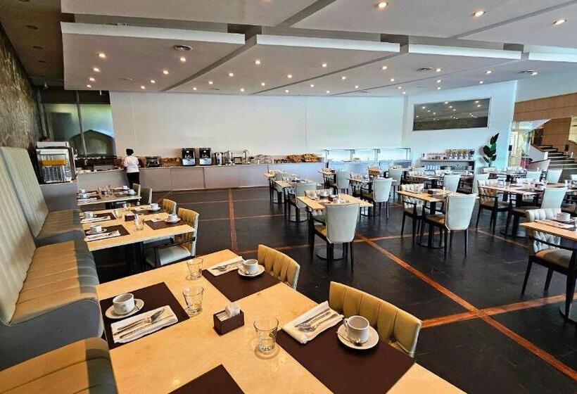 Отель Potrero De Los Funes