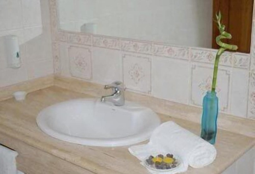 فندق ريفى Rural El Navio - Adults Only