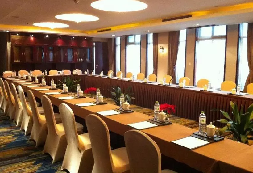 هتل Westlake Hillview International