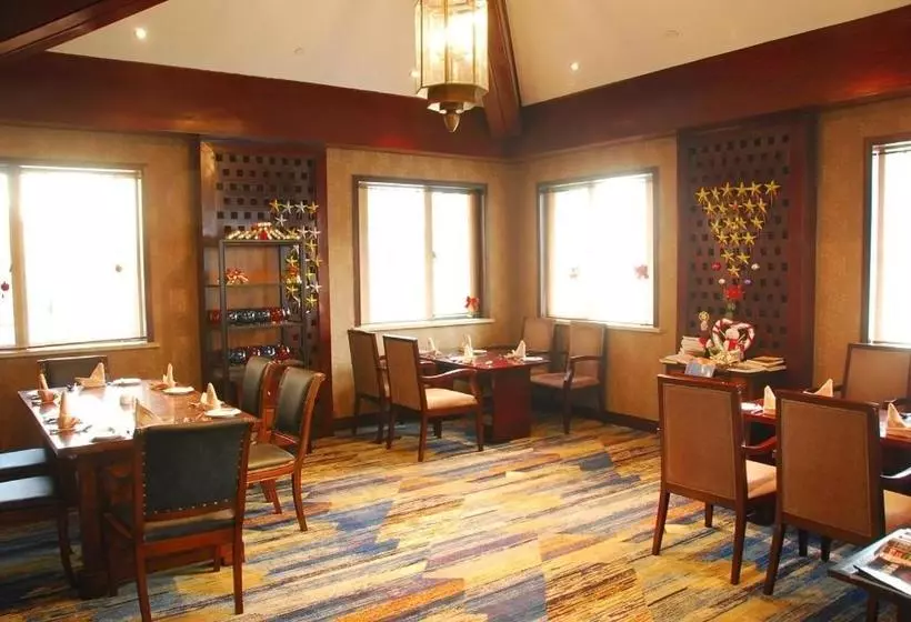 هتل Westlake Hillview International