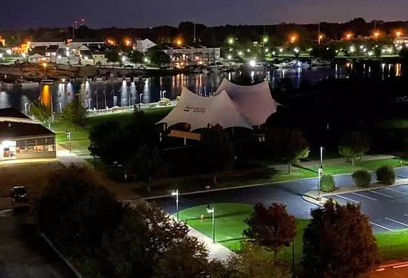 Hotelli Ariel Broadway