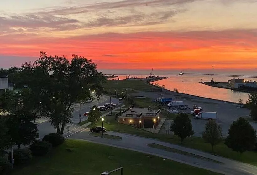 Hotelli Ariel Broadway