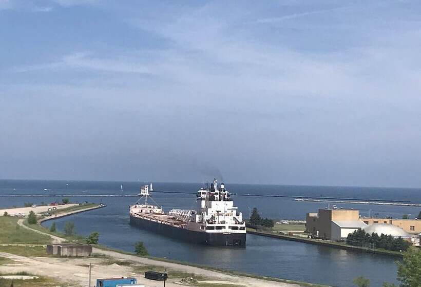 ホテル Ariel Broadway