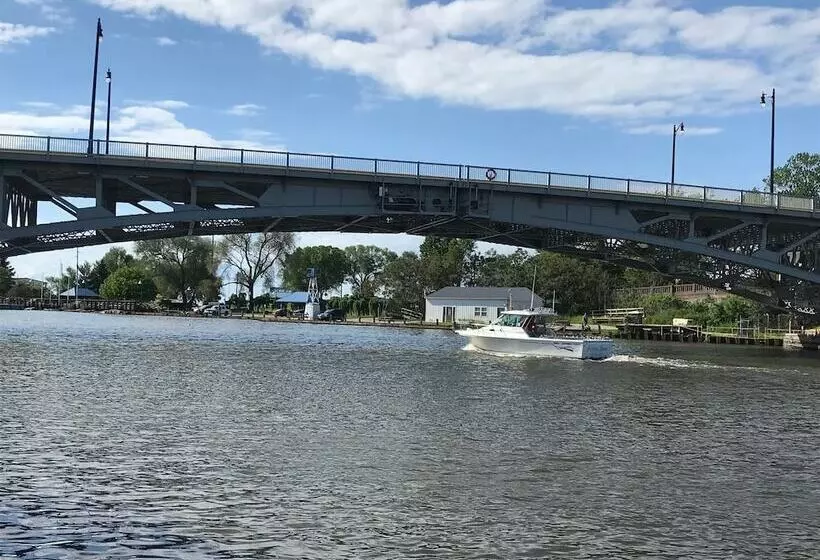 Hotelli Ariel Broadway