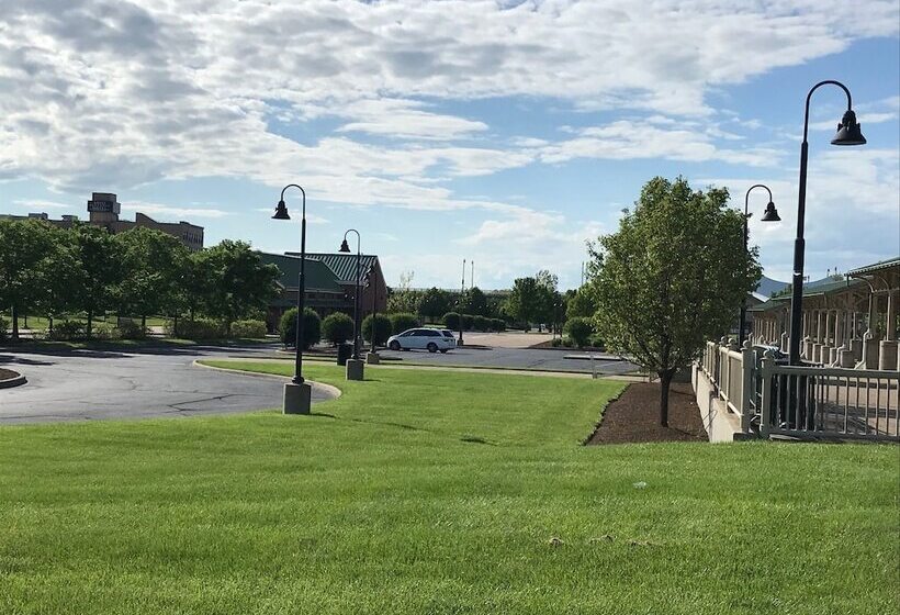 ホテル Ariel Broadway