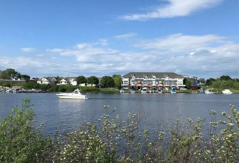 Hotelli Ariel Broadway