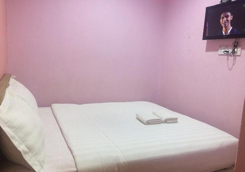 בית מלון כפרי Alpha Inn Ranau Sabah