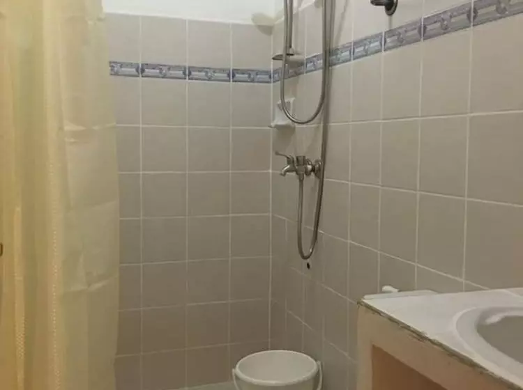 Hotelli Av Seven Resort